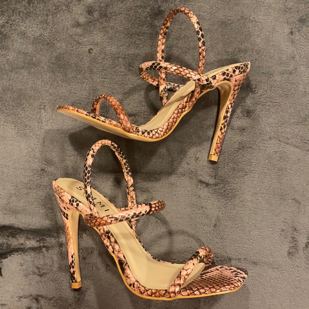 Simmi London Pink Snakeskin Heel